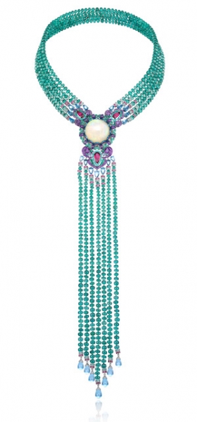 Red Carpet necklace 819735-9001.jpg